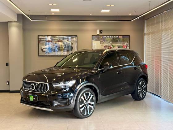 VOLVO XC40 1.5 T5 RECHARGE MOMENTUM GEARTRONIC VOLVO XC40 1.5 T5 RECHARGE MOMENTUM GEARTRONIC